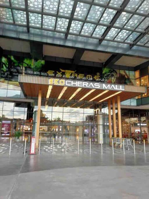 2Br 8Pax Swingduplexekocherasmall—Infinitypool Mrt Kuala Lumpur Ngoại thất bức ảnh